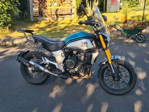 CFMOTO CLX 700 ADVENTURE