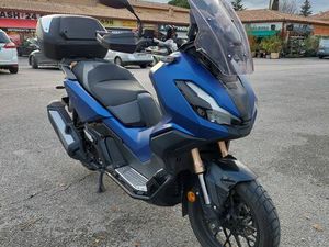 ADV 350 + TOP CASE HONDA