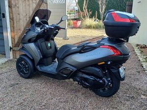 SCOOTER 400 MÉTROPOLIS