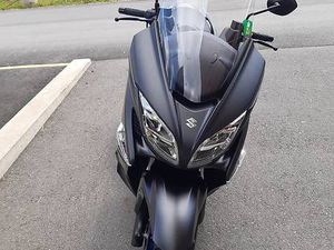 VENDO SCOOTER SUZUKI BURGMANN 400 CANTON TESSIN -