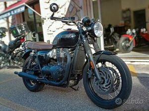 TRIUMPH BONNEVILLE T120 BLACK EDITION