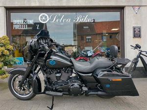 ② HARLEY STREETGLIDE FLHT 2019 - 6048 KM