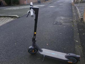 SEGWAY E SCOOTER