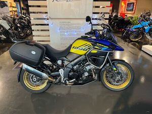 SUZUKI V-STROM DL 1000 XT TRAVELER