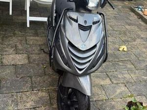 (ZSM WEG)ZIP 125CC 4T — SCOOTERS | PIAGGIO — MARKTPLAATS