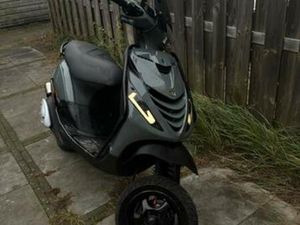 LEES BESCHRIJVING ZIP 70CC 2T BROM - – NARDO GREY | 2018 | — SCOOTERS | PIAGGIO — MARKTPLAATS