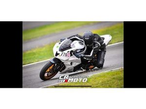 HONDA CBR 600 HONDA PC40 RENNMOTORRAD, RENNSTRECKE, MOTORRAD