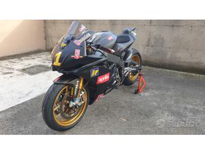 RSV4 FACTORY APRC ÖHLINS PISTA/TARGATA