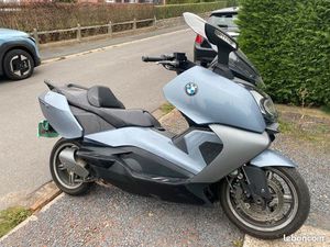 SCOOTER BMW 650GT