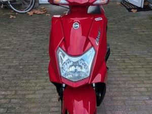 SYM ORBIT 3 IN ZEER GOEDE STAAT EN WEINIG KM 2018 — SCOOTERS | SYM — MARKTPLAATS