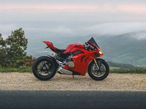 DUCATI PANIGALE V4S / V4 S - ÉCHANGE POSSIBLE