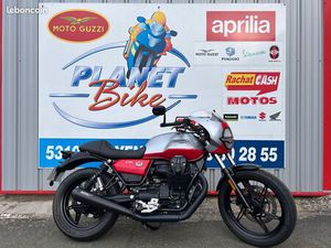MOTO GUZZI V7 STONE CORSA E5 2024 - 2 524 KMS