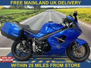 TRIUMPH SPRINT ST 1050