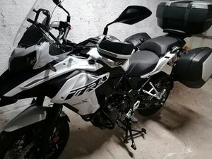 BENELLI TRK 502X | 2022 | 24.700 KM | IMPECÁVEL CALDELAS