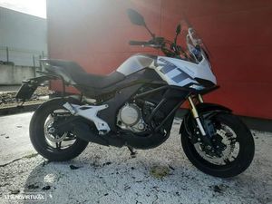 CF MOTO 650MT