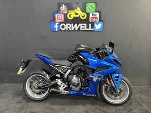 SUZUKI GSX-8S