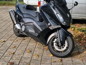 YAMAHA T-MAX 530