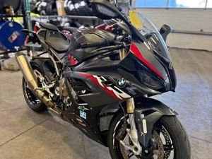 BMW S * 1000RR* CARFAX * БЕЗ ПЪРВОНАЧАЛНА ВНОСКА →