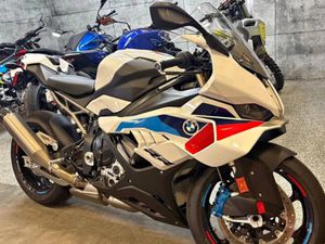 BMW S * 1000RR* CARFAX * БЕЗ ПЪРВОНАЧАЛНА ВНОСКА →