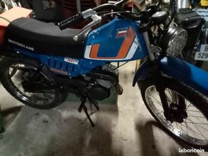 MOBYLETTE À VENDRE MBK 50 CC 1985 TRÈS BON ÉTAT COULEUR BLEU