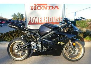 2011 TRIUMPH DAYTONA 675