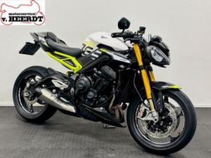 TRIUMPH STREET TRIPLE RS 765 MOTO 2 (BJ 2023) 20,501 KM — MOTOREN | TRIUMPH — MARKTPLAATS
