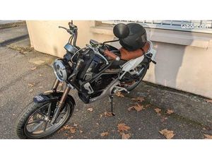 MOTO ÉLECTRIQUE SUPER SOCO TC – 2024