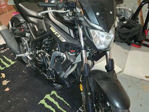 YAMAHA MT03