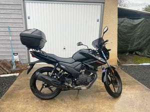 YAMAHA YS 125 2019
