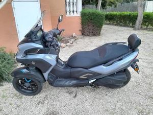 YAMAHA - TRICITY 300