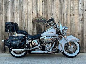 HARLEY DAVIDSON - SOFTAIL HERITAGE SOFTAIL CLASSIC