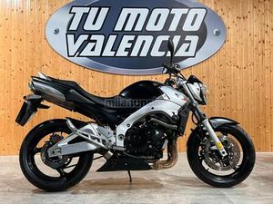 SUZUKI - GSR 600