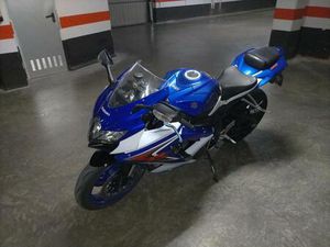 SUZUKI - GSXR750