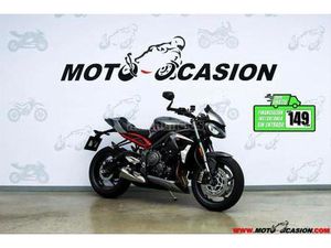 TRIUMPH - STREET TRIPLE