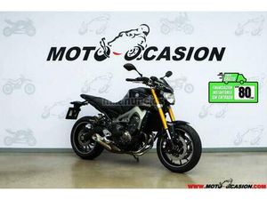 YAMAHA - MT 09