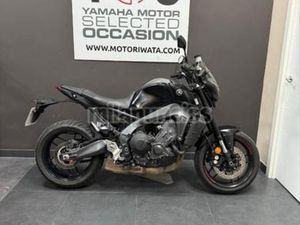 YAMAHA - MT 09