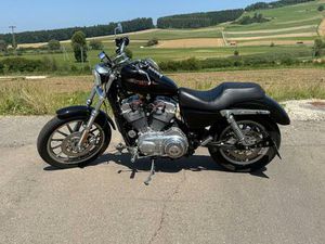 HARLEY DAVIDSON SPORTSTER IRON 883