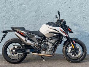 KTM 790 DUKE L 1.HAND MIT 35KW DROSSEL A2