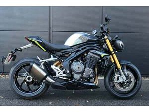 TRIUMPH SPEED TRIPLE 1200 RS FOR SALE IN WEST BYFLEET