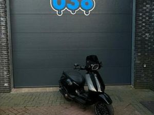 VESPA SPRINT 80CC — SCOOTERS | VESPA — MARKTPLAATS