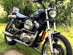 HARLEY-DAVIDSON SPORTSTER 883
