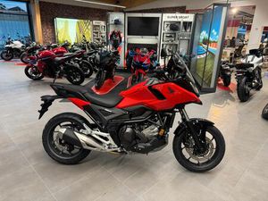 HONDA NC750X DCT 2025 RED *SOFORT VERFÜGBAR*