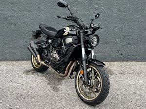 YAMAHA XSR 700 2023 700 CM3 | MOTO ROADSTER | 11 491 KM | NOIR | 66000 PERPIGNAN