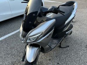 SCOOTER APRILIA SXR50