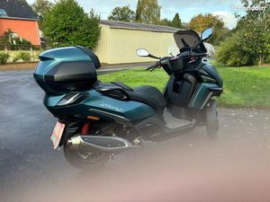 SCOOTER 3ROUES PEUGEOT