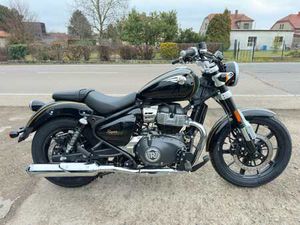 ROYAL ENFIELD SUPER METEOR 650