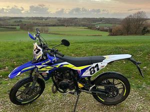 MOTO SHERCO 50 CC