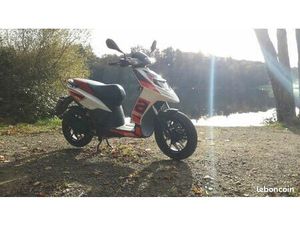 SCOOTER APRILA 50SR
