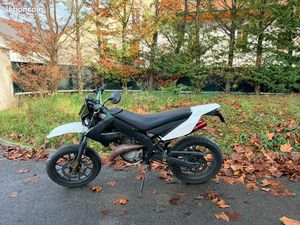 VENDS GILERA RUNNER 50SP, ENTIÈREMENT RÉVISÉE, CONTRÔLE VALIDE