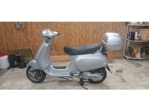 VESPA LX 125